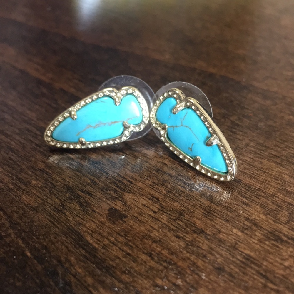 Kendra Scott Arrow Shaped Earrings